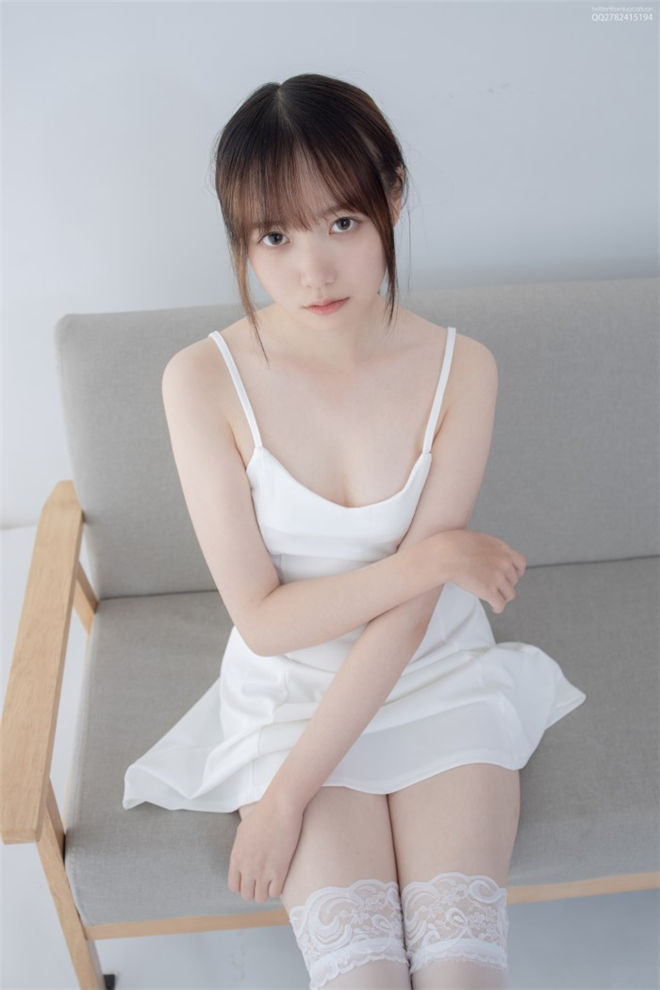森萝财团写真JKFUN-044百圆定制1-5白色吊带裙Aika[35P/1V/2.29GB]